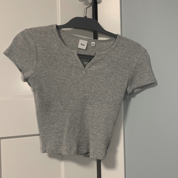 grey waffle crop top - Picture 1 of 2